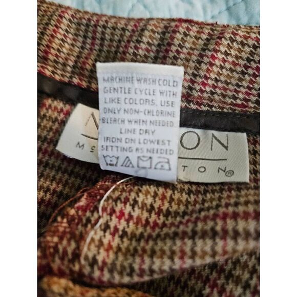 Norton McNaughton tan/red hounds tooth ankle length pants. Size 12. - Picture 5 of 5